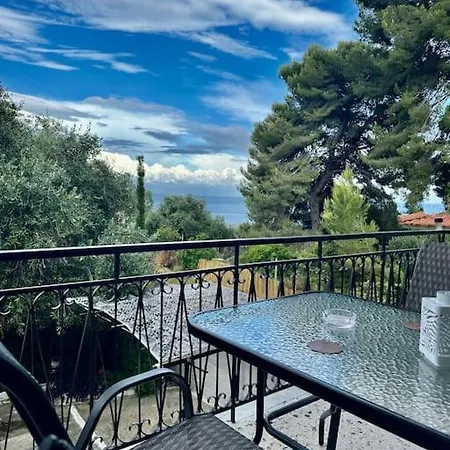 Olive Tree The Master Bed And Balcony Apartament Benitses (Corfu)