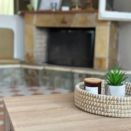Apartman Olive Tree The Master Bed And Balcony *