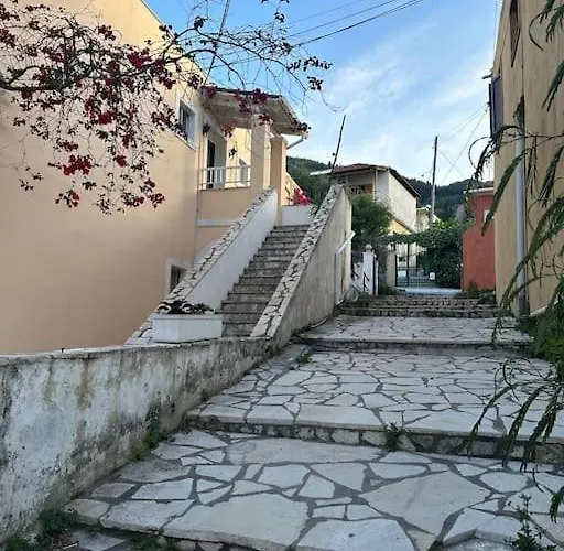 Apartman Olive Tree The Master Bed And Balcony *