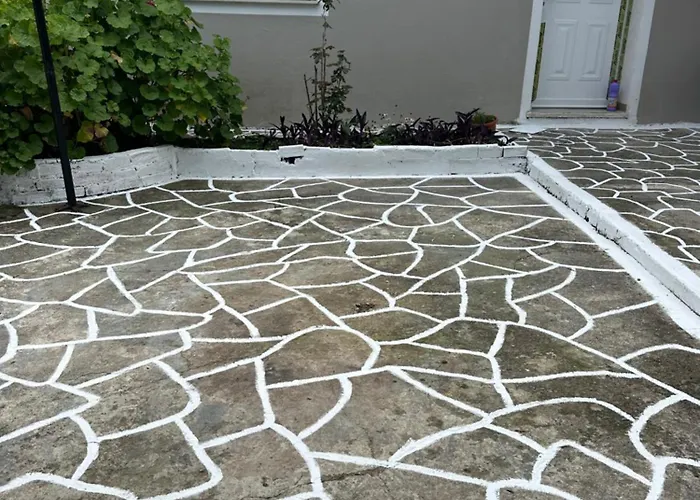 Olive Tree The Master Bed And Balcony Apartman *