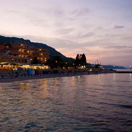 Olive Tree The Master Bed And Balcony *